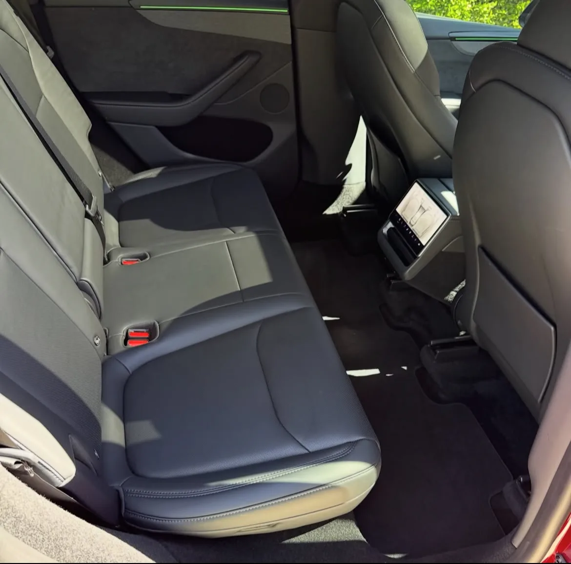 Same rear seats after detailing, spotless and clean
